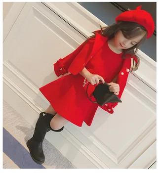 2023 הסתיו של ילדים להגדיר ילדה הגירסה הקוריאנית של אפוד חצאית+צמר מעיל+כובע שלושה חלקים סטים נערת המפלגה אופנה בגדים אדומים